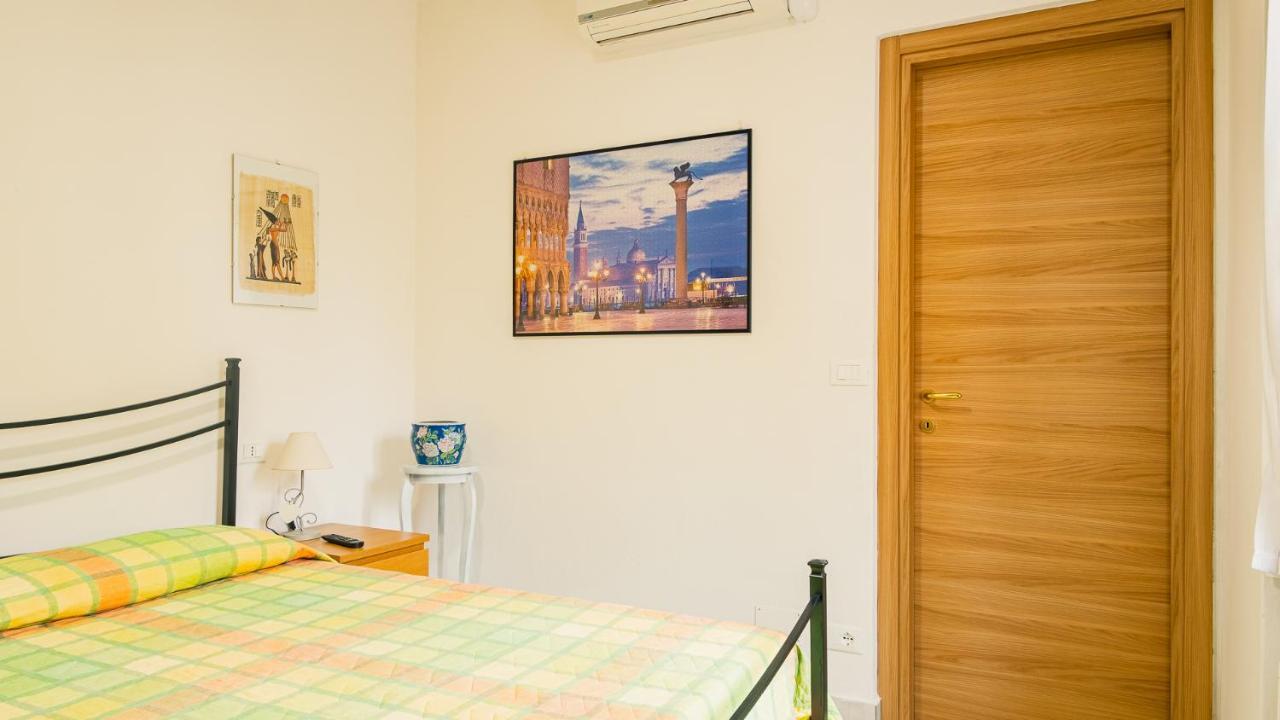 La Casa Di Nonna Agnese - Italian Homing Lägenhet Padenghe sul Garda Exteriör bild